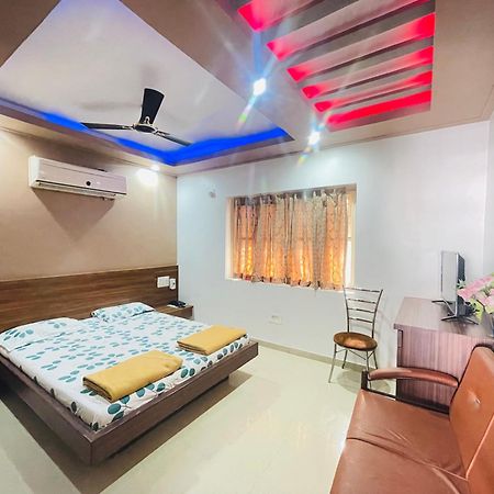 Hotel Rajdhani And Guest House Gujarat - Best Family Hotel In Halol Near Pavagadh And Halol Gidc Экстерьер фото