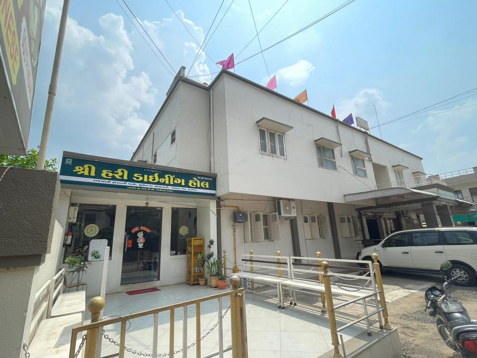 Hotel Rajdhani And Guest House Gujarat - Best Family Hotel In Halol Near Pavagadh And Halol Gidc Экстерьер фото